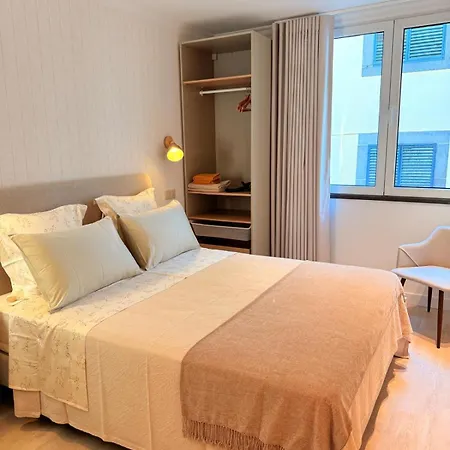 Apartment Center Iii *