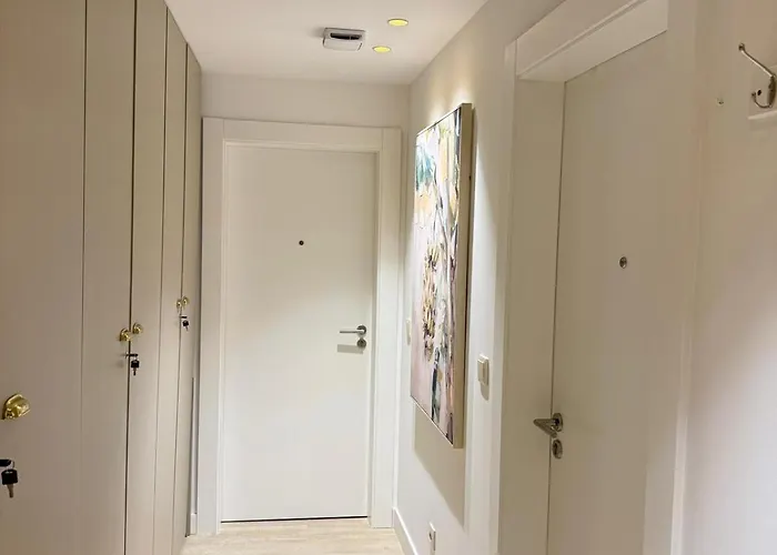 Center Iii * 丰沙尔